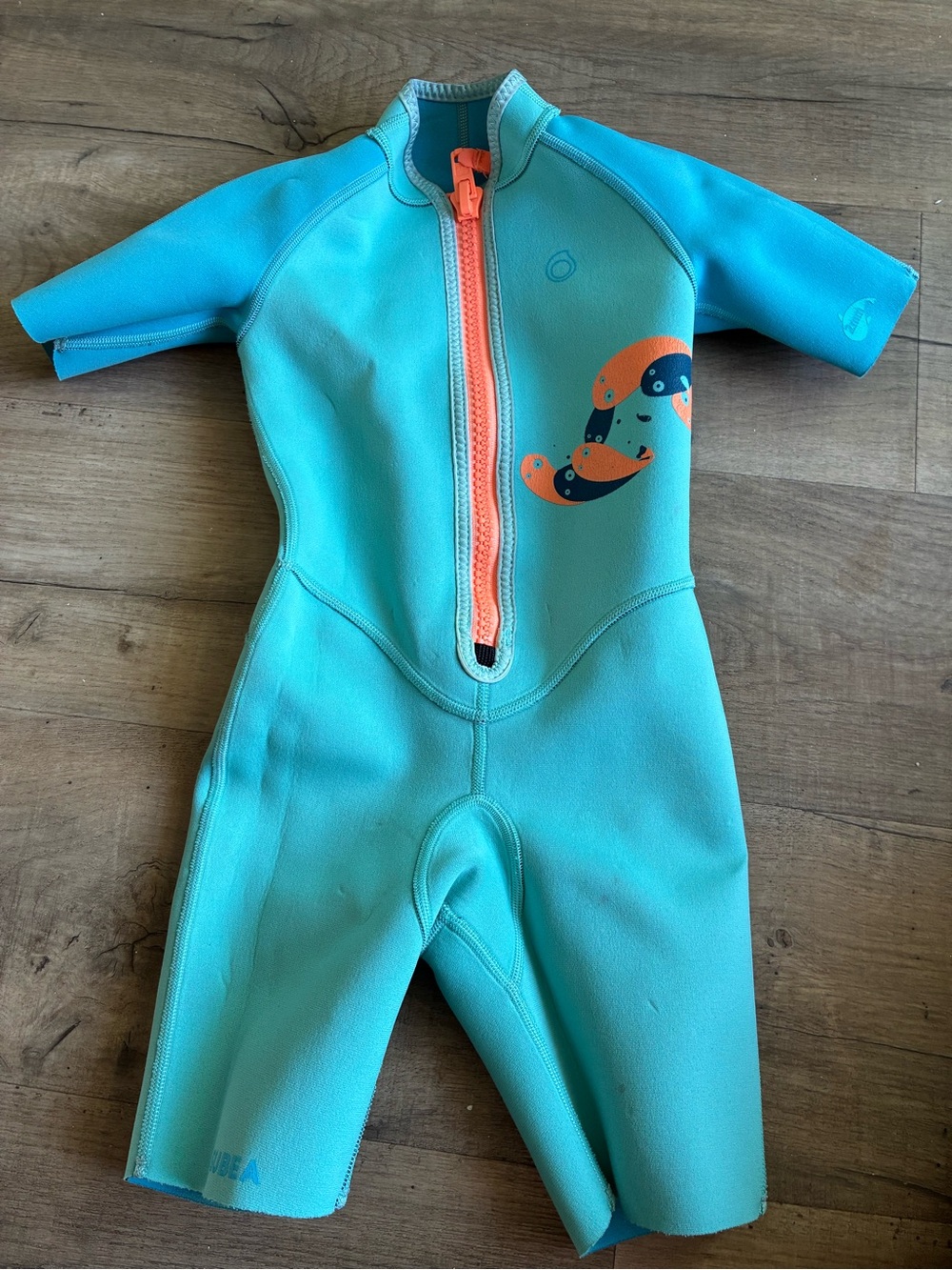 Kids Short-Sleeve One-Piece Wetsuit - Turquoise with Coral Zip